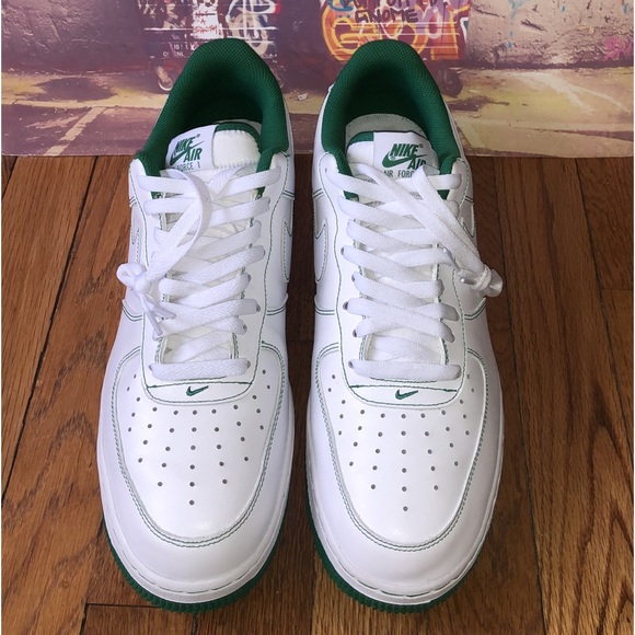 Nike Air Force 1 Low ‘White Pine Green’ - Picture 3 of 5